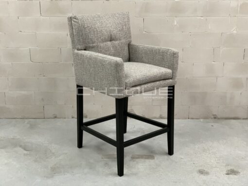 CHIQUE Concept - Barkruk Yiel