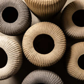 zinet grey round ceramic pot with lines l