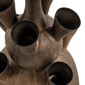 - Vaas Maleen brass antique